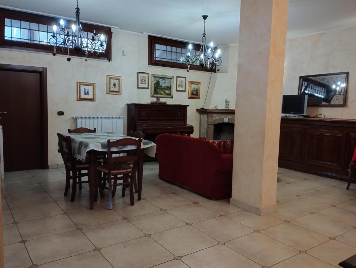 Villetta San Cesareo Buitenkant foto